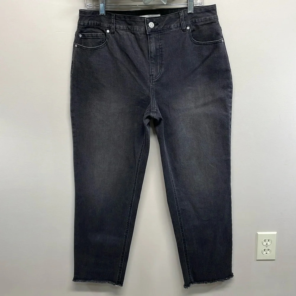 NWOT Cato C Est. 1946 Hi Rise Denim Jeans Black Raw Hem 12